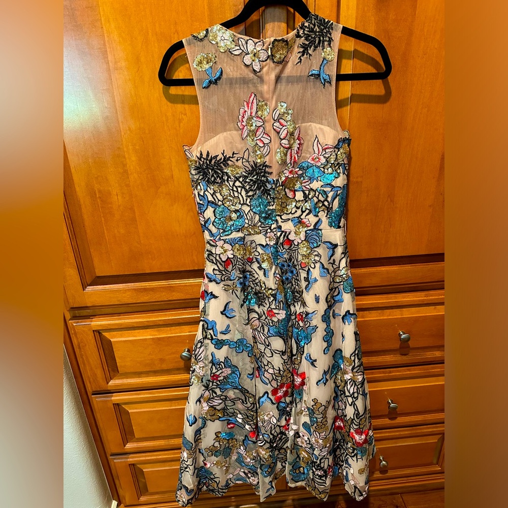 Super unique gorgeous midi dress.